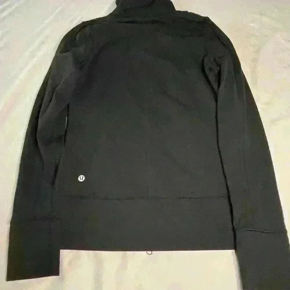 Lululemon Daily  Yoga Jacket in Black Size 8 - Picture 2 of 8